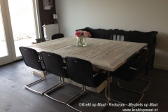 Krekt_op_Maat_tafel_steigerhout_whitewash_zuilmodel