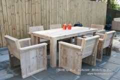 Krekt_op_Maat_tuinset_tafel_stoelen_steigerhout